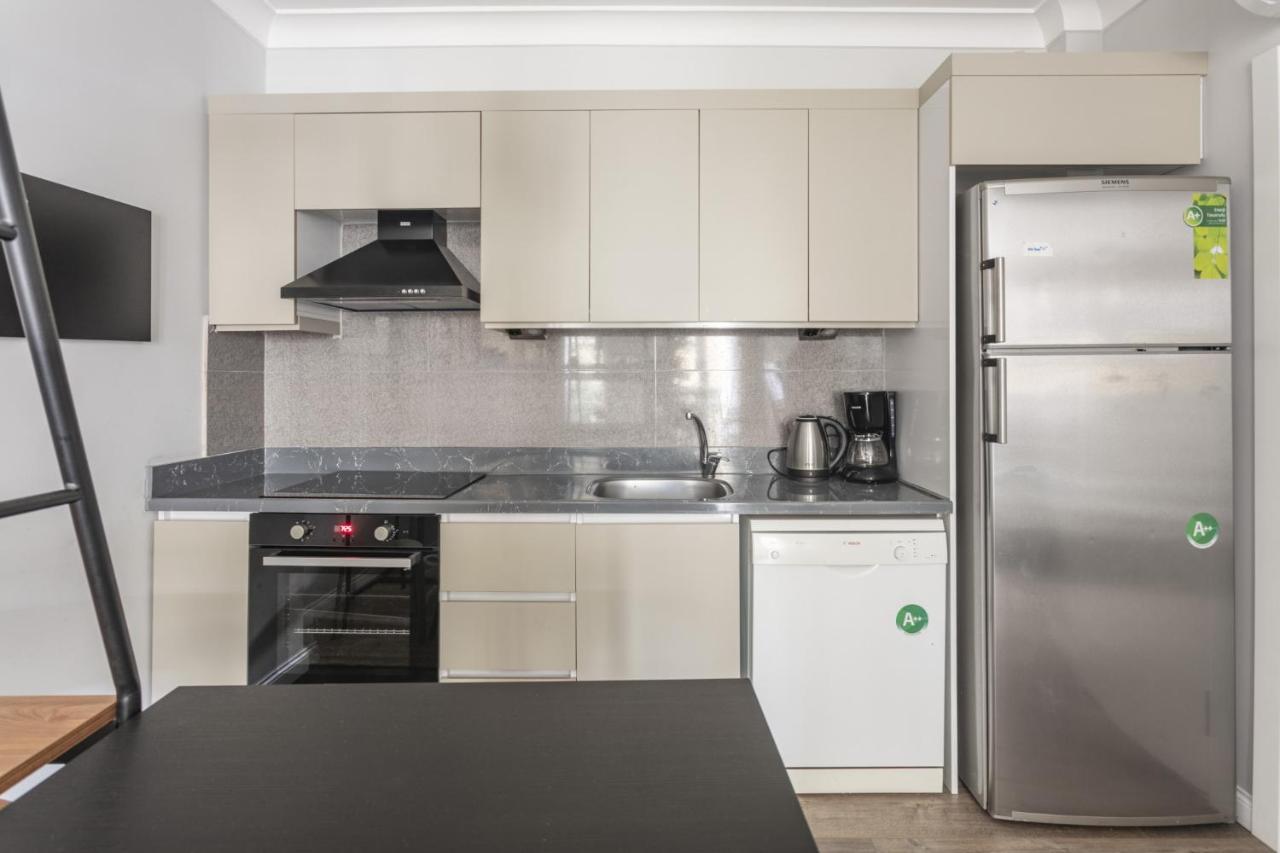 Central And Refreshing Flat In Beyoglu Apartman Isztambul Kültér fotó